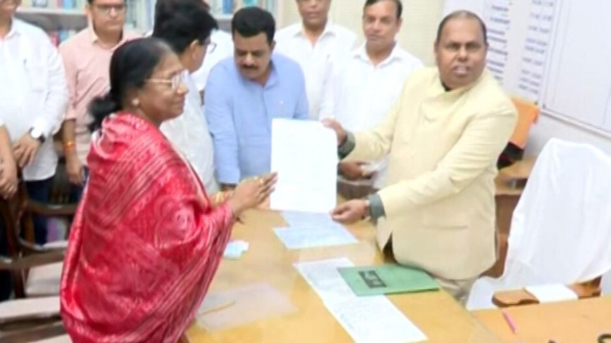 ନାମାଙ୍କନ ପତ୍ର ଦାଖଲ କଲେ ପ୍ରମିଳା