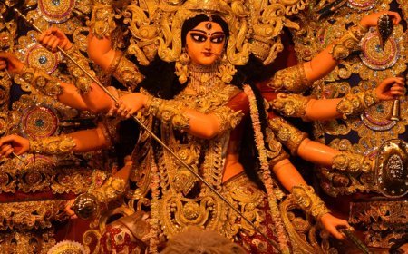 ଦୁର୍ଗାପୂଜାରେ ଶୋଭାଯାତ୍ରା ଉପରେ ଲାଗିଲା କଟକଣା