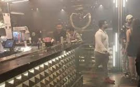 ରାଜଧାନୀରେ ବାର୍ ଉପରେ ଚଢ଼ଉ