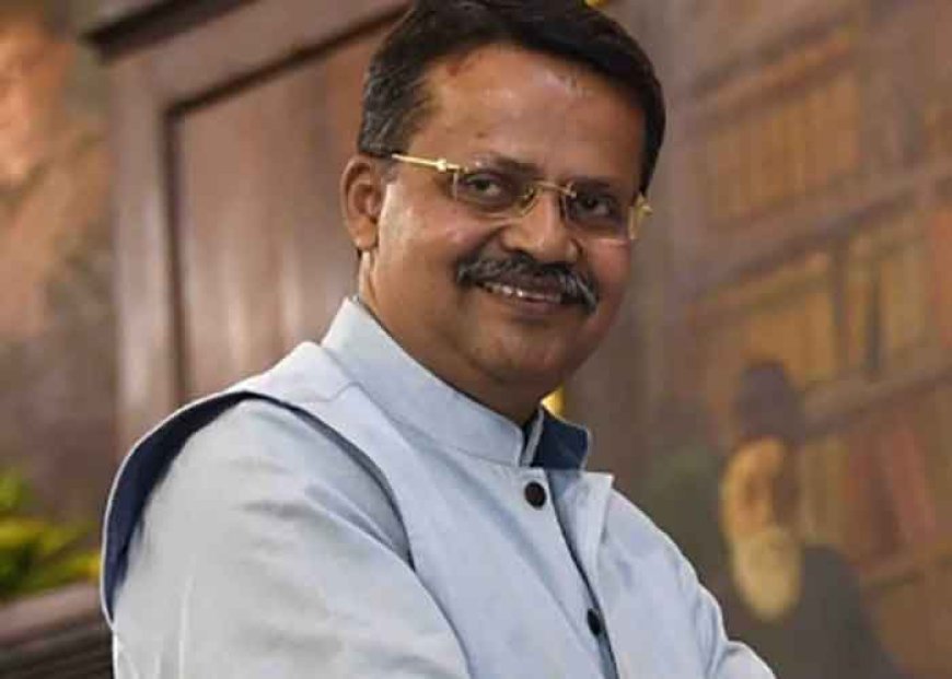 ନାମାଙ୍କନପତ୍ର ଦାଖଲ କଲେ ଭର୍ତ୍ତୃହରି