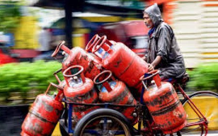 ବଢିଲା କମର୍ସିଆଲ ଏଲପିଜି ସିଲିଣ୍ଡର ଦର