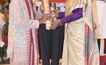 ଦ୍ୱିତୀୟ ପର୍ଯ୍ୟାୟ ପଦ୍ମ ପୁରସ୍କାର ପ୍ରଦାନ କଲେ ରାଷ୍ଟ୍ରପତ