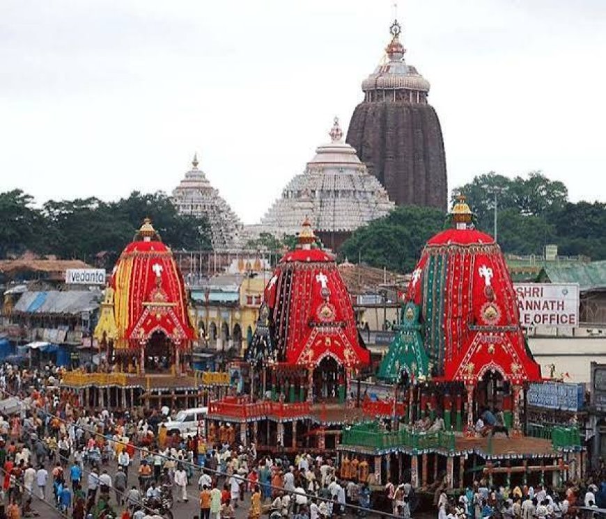 ସରିଲା ପହଣ୍ଡି ବିଜେ, ରଥାରୂଢ ହେଲେ ଚତୁର୍ଦ୍ଧାମୂର୍ତ୍ତି
